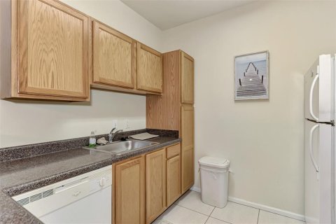 Condo in Bradenton, Florida, 3 bedrooms  № 1630233 - photo 13
