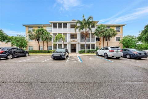 Condo in Bradenton, Florida, 3 bedrooms  № 1630233 - photo 1