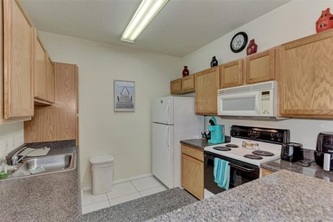 Condo in Bradenton, Florida, 3 bedrooms  № 1630233 - photo 12