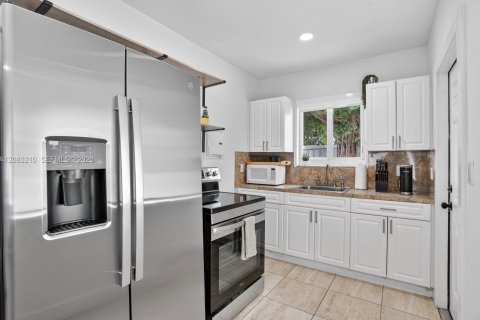 Villa ou maison à Miami, Floride 1 chambre, 51.1 m2 № 2352083
