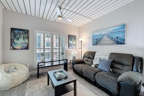 Condo in Tampa, Florida, 2 bedrooms  № 1743390 - photo 10