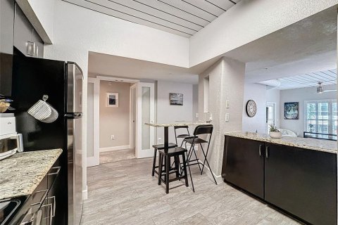 Condo in Tampa, Florida, 2 bedrooms  № 1743390 - photo 5