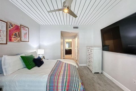 Condo in Tampa, Florida, 2 bedrooms  № 1743390 - photo 23