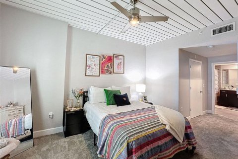 Condo in Tampa, Florida, 2 bedrooms  № 1743390 - photo 26