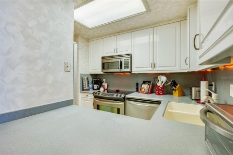 Copropriété à louer à Daytona Beach Shores, Floride: 2 chambres, 120.49 m2 № 622161 - photo 7