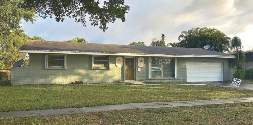 Villa ou maison à Plantation, Floride 4 chambres, 193.05 m2 № 1231473