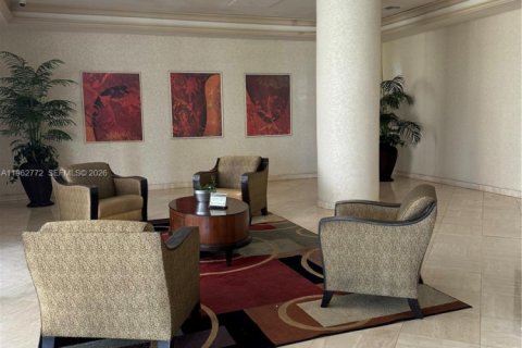 Condo in Sunny Isles Beach, Florida, 1 bedroom № 2080967 - photo 24