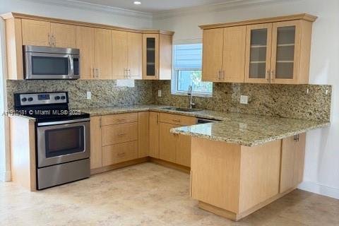 Villa ou maison à louer à Miami, Floride: 2 chambres, 114.64 m2 № 1966413 - photo 3