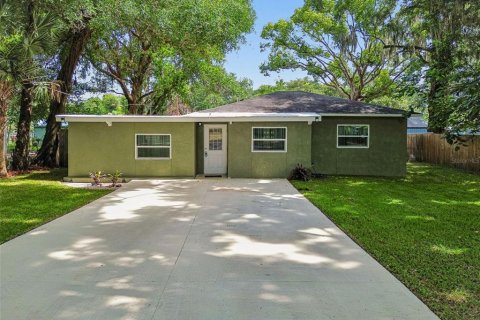 Casa en Plant City, Florida 4 dormitorios, 109.9 m2 № 2095971