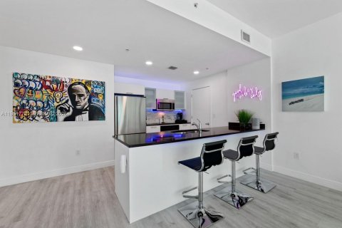 Снять в аренду кондоминиум в Майами, Флорида 2 спальни, 106.09м2, № 2045521 - фото 8
