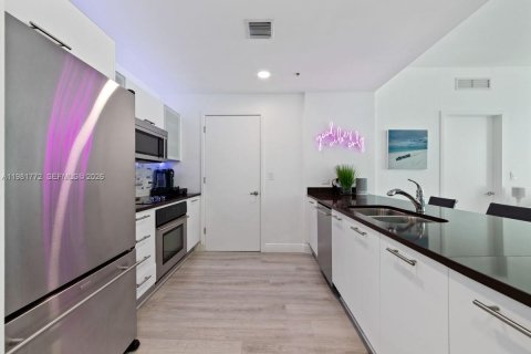 Снять в аренду кондоминиум в Майами, Флорида 2 спальни, 106.09м2, № 2045521 - фото 10