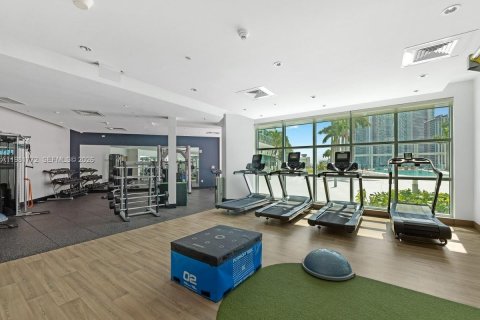 Снять в аренду кондоминиум в Майами, Флорида 2 спальни, 106.09м2, № 2045521 - фото 25