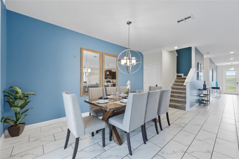 House in Davenport, Florida 8 bedrooms, 364.36 sq.m. № 1903133 - photo 7