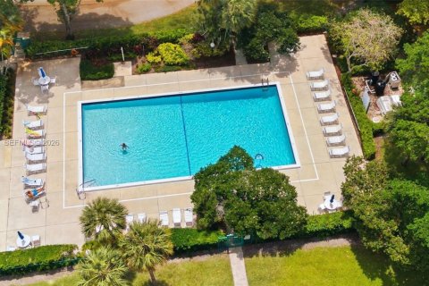 Condo in Pompano Beach, Florida, 3 bedrooms № 2076304 - photo 5