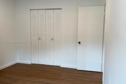 Appartement à louer à Miami, Floride: 2 chambres, 85.47 m2 № 1931636 - photo 14