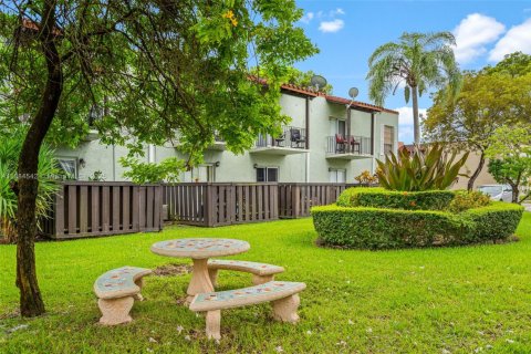 Appartement à louer à Miami, Floride: 2 chambres, 85.47 m2 № 1931636 - photo 27