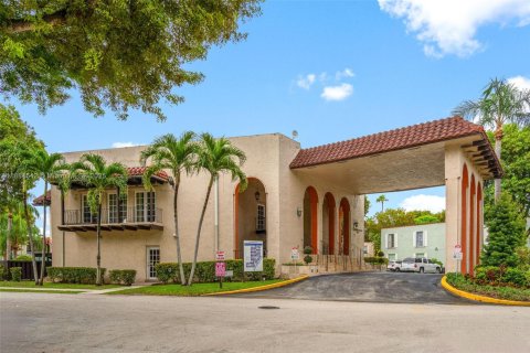 Appartement à louer à Miami, Floride: 2 chambres, 85.47 m2 № 1931636 - photo 23