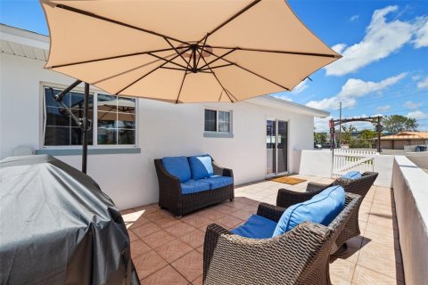 Appartement à louer à Treasure Island, Floride: 2 chambres, 111.48 m2 № 2358464 - photo 24
