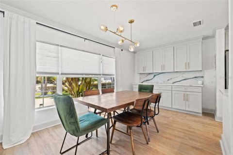 Appartement à louer à Treasure Island, Floride: 2 chambres, 111.48 m2 № 2358464 - photo 8