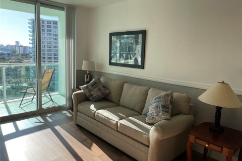 Condominio en alquiler en Lauderdale-by-the-Sea, Florida, 1 dormitorio, 75.44 m2 № 2077043 - foto 3
