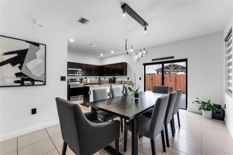 Touwnhouse à vendre à Homestead, Floride: 3 chambres, 154.12 m2 № 1981844 - photo 4