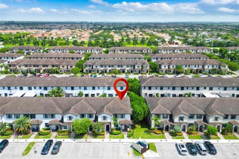 Touwnhouse à vendre à Homestead, Floride: 3 chambres, 154.12 m2 № 1981844 - photo 21