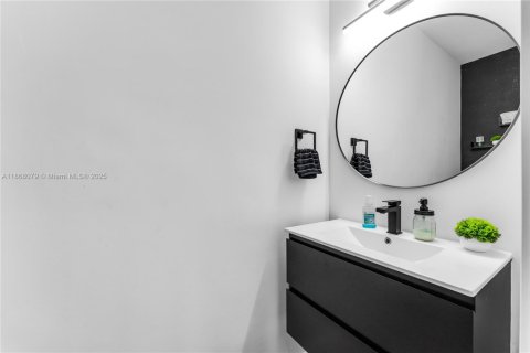 Touwnhouse à vendre à Homestead, Floride: 3 chambres, 154.12 m2 № 1981844 - photo 9