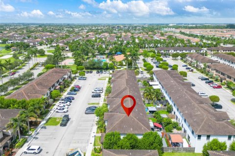 Touwnhouse à vendre à Homestead, Floride: 3 chambres, 154.12 m2 № 1981844 - photo 22