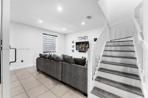 Touwnhouse à vendre à Homestead, Floride: 3 chambres, 154.12 m2 № 1981844 - photo 10