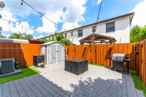 Touwnhouse à vendre à Homestead, Floride: 3 chambres, 154.12 m2 № 1981844 - photo 19