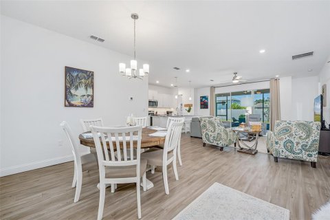 Casa en venta en Palm Coast, Florida, 3 dormitorios, 162.95 m2 № 1673556 - foto 4