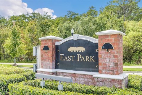 Adosado en venta en Orlando, Florida, 4 dormitorios, 208.84 m2 № 2231464 - foto 3