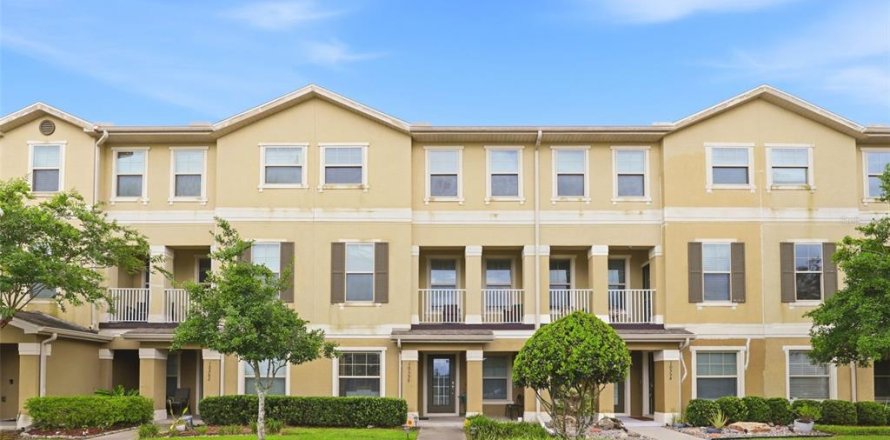 Adosado en Orlando, Florida 4 dormitorios, 208.84 m2 № 2231464