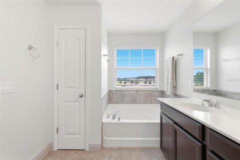 Adosado en venta en Orlando, Florida, 4 dormitorios, 208.84 m2 № 2231464 - foto 6