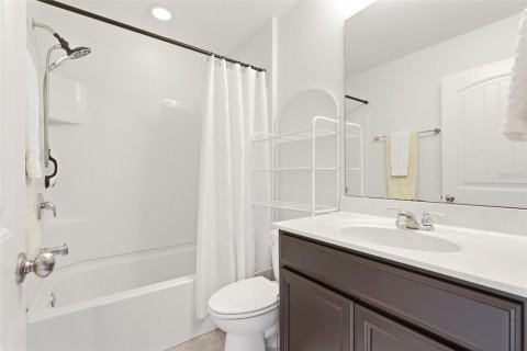 Adosado en venta en Orlando, Florida, 4 dormitorios, 208.84 m2 № 2231464 - foto 13