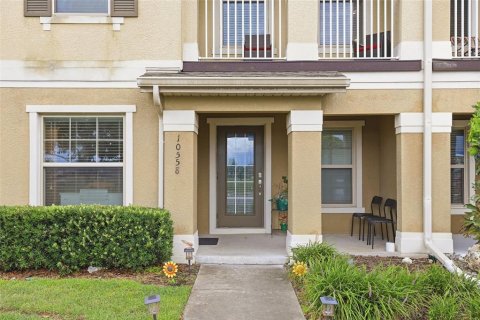 Adosado en venta en Orlando, Florida, 4 dormitorios, 208.84 m2 № 2231464 - foto 2