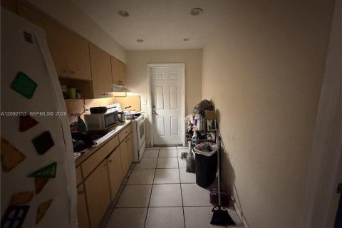 Immobilier commercial à vendre à Miami, Floride: 229.1 m2 № 2372771 - photo 22