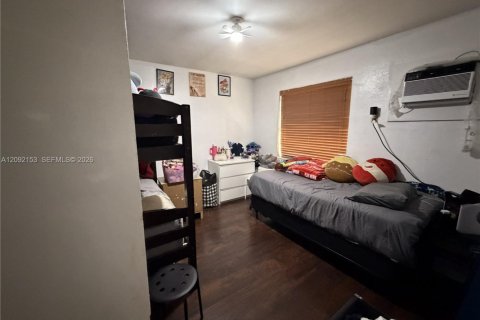 Immobilier commercial à vendre à Miami, Floride: 229.1 m2 № 2372771 - photo 11