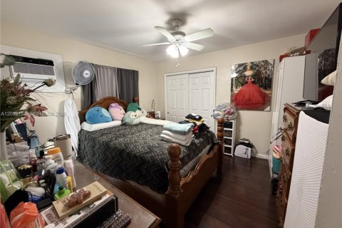 Immobilier commercial à vendre à Miami, Floride: 229.1 m2 № 2372771 - photo 9