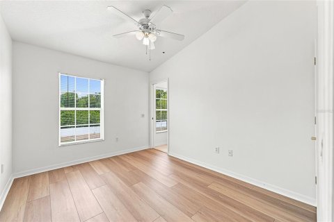 Townhouse in Gibsonton, Florida 2 bedrooms, 126.35 sq.m. № 2378016 - photo 23