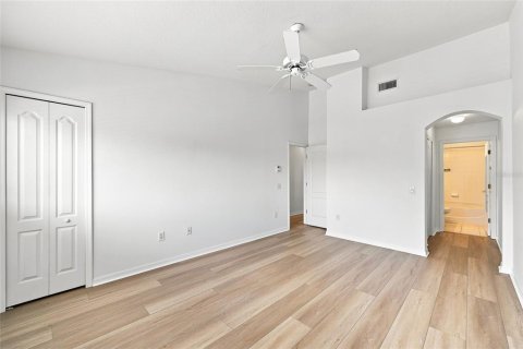 Townhouse in Gibsonton, Florida 2 bedrooms, 126.35 sq.m. № 2378016 - photo 20