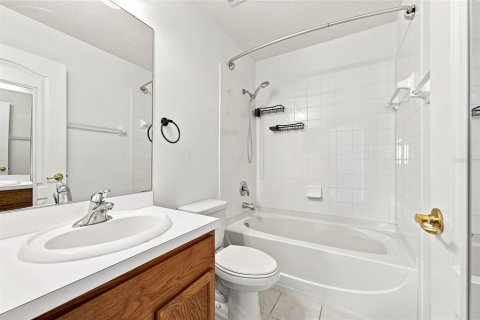 Townhouse in Gibsonton, Florida 2 bedrooms, 126.35 sq.m. № 2378016 - photo 22