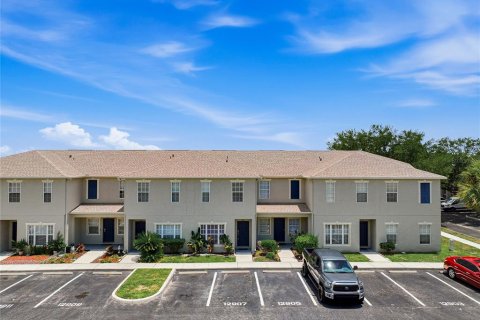 Townhouse in Gibsonton, Florida 2 bedrooms, 126.35 sq.m. № 2378016 - photo 2