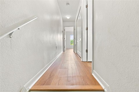 Townhouse in Gibsonton, Florida 2 bedrooms, 126.35 sq.m. № 2378016 - photo 19