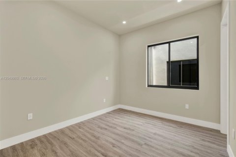 Condo in Miami, Florida, 3 bedrooms  № 2192406 - photo 28