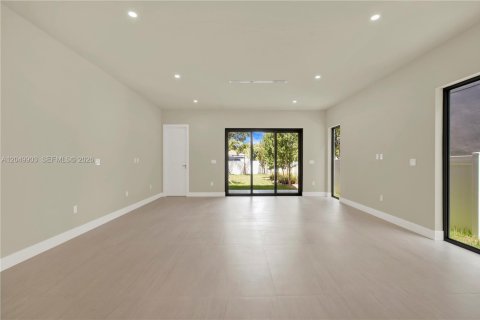 Condo in Miami, Florida, 3 bedrooms  № 2192406 - photo 11