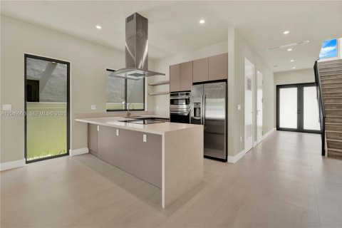 Condo in Miami, Florida, 3 bedrooms  № 2192406 - photo 8