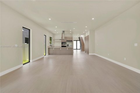 Condo in Miami, Florida, 3 bedrooms  № 2192406 - photo 14