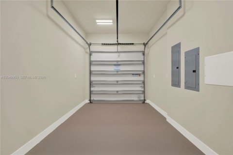 Condo in Miami, Florida, 3 bedrooms  № 2192406 - photo 18