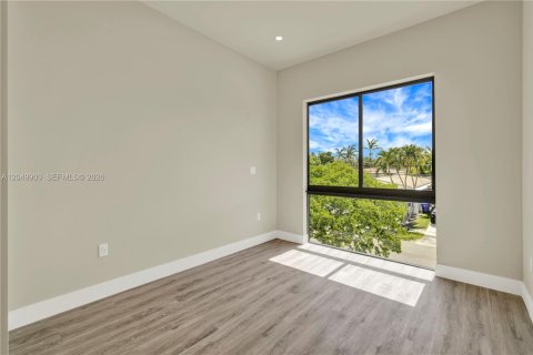 Condo in Miami, Florida, 3 bedrooms  № 2192406 - photo 21